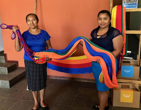 Women in El Salvador: ‘Failed crops? We'll make hammocks’